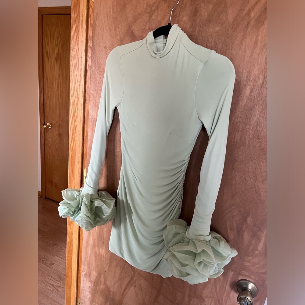 House of CB 'Camilla' PistachioLong Sleeve Ruffle Cuff Mini Dress - Picture 5 of 7